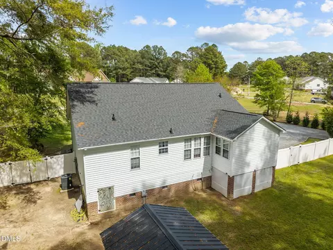 View/Area - 127 Phyllis Dr, Benson, NC 27504 photo 4 of 5