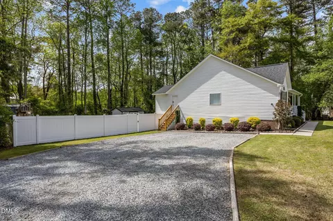 Exterior - 127 Phyllis Dr, Benson, NC 27504 photo 4 of 8