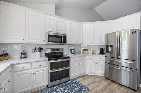 Kitchen - 127 Phyllis Dr, Benson, NC 27504 photo 3 of 3