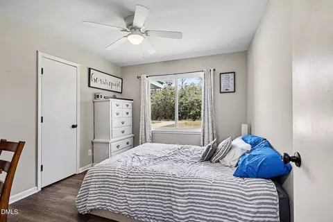 Bedroom - 1768 Old Hinton Rd, Princeton, NC 27569 photo 2 of 2