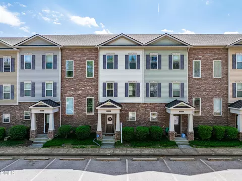 3827 Glenhaven Rd, Raleigh, NC 27606