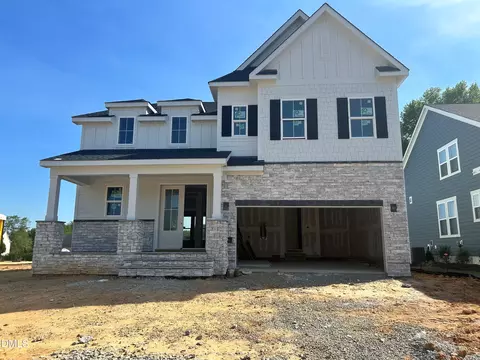 820 Ballaster Rd, Fuquay Varina, NC 27526