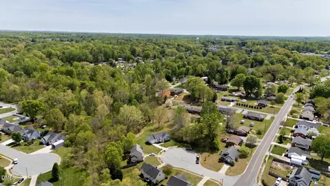 202 E Sebastian Ct, Mebane, NC 27302
