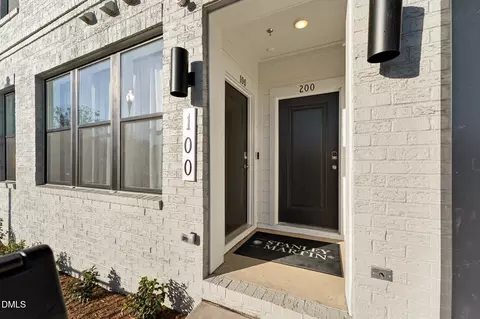 154 N White St # 200, Wake Forest, NC 27587
