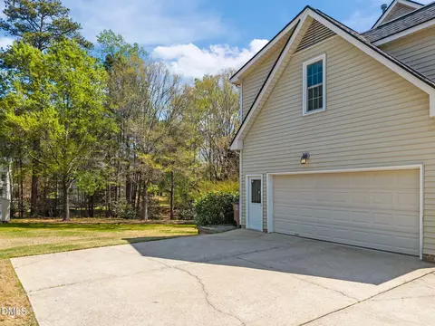 Exterior - 8516 Hampton Chase Ct, Wake Forest, NC 27587 photo 13 of 17