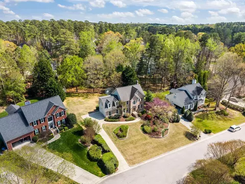 View/Area - 8516 Hampton Chase Ct, Wake Forest, NC 27587 photo 2 of 4