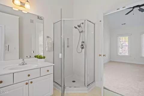 Bath - 8516 Hampton Chase Ct, Wake Forest, NC 27587 photo 5 of 7