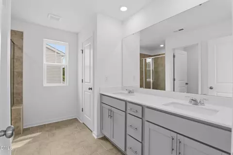 Entry Way - 3103 Allamore Dr, Durham, NC 27703 photo 6 of 7