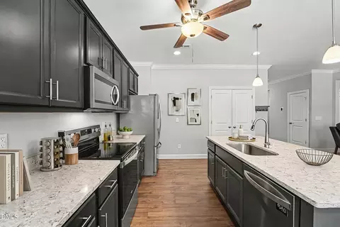 130 Aylebury Rdg, Zebulon, NC 27597