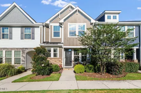 236 Douglas Falls Dr, Wendell, NC 27591