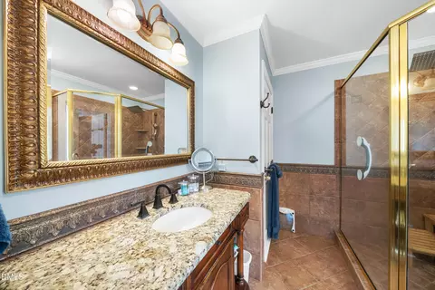 Bath - 6200 Splitrock Trl, Apex, NC 27539 photo 2 of 5