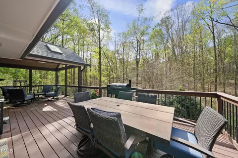 Exterior - 6200 Splitrock Trl, Apex, NC 27539 photo 3 of 16