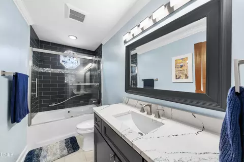 Bath - 6200 Splitrock Trl, Apex, NC 27539 photo 4 of 5