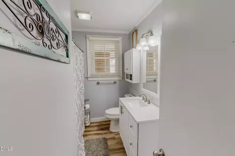 Bath - 1249 Pointer St, Roxboro, NC 27573 photo 1 of 1