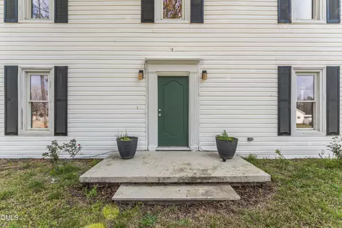 Exterior - 141 S Broad St E, Angier, NC 27501 photo 2 of 2