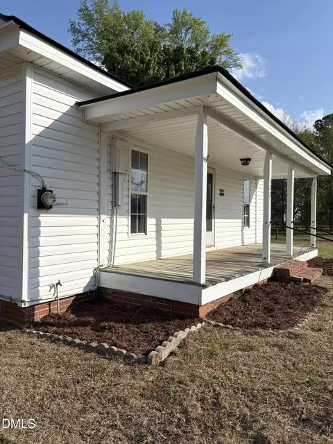 122 E Main St, Eureka, NC 27830 photo 3