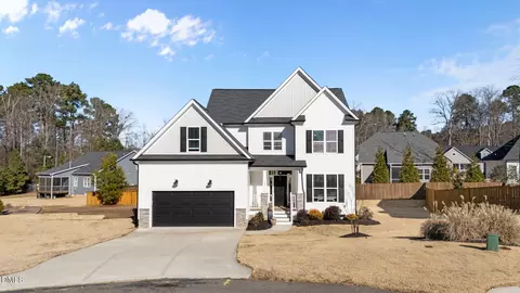 30 Mohers Cliff Ct, Youngsville, NC 27596