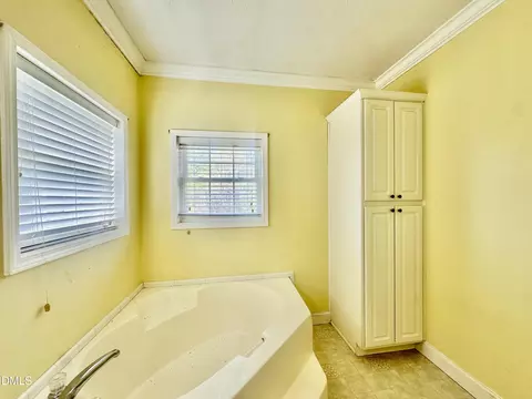 Bath - 155 Collin Dr, Roxboro, NC 27574 photo 2 of 3