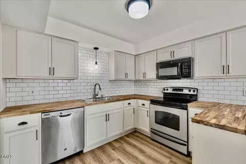 4604 Millstone Dr #D, Raleigh, NC 27604