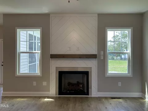 Living - 85 Prency Ln, Middlesex, NC 27557 photo 2 of 2
