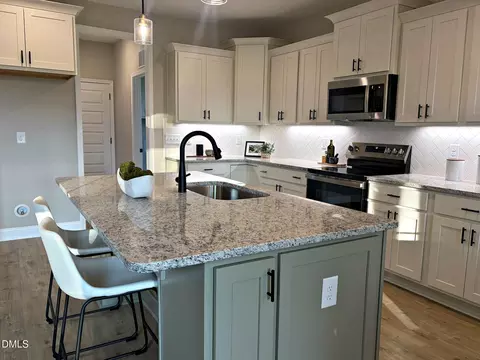 Kitchen - 85 Prency Ln, Middlesex, NC 27557 photo 2 of 5