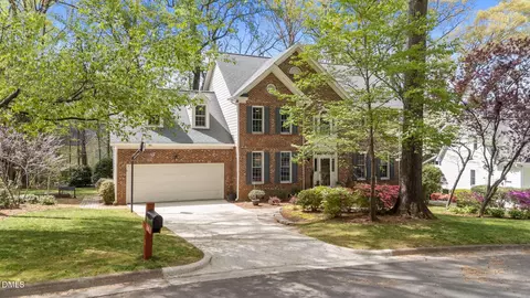 103 Hollycliff Ln, Cary, NC 27518