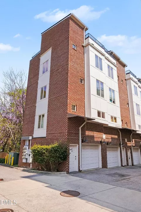 400 W Rosemary St UNIT 401, Chapel Hill, NC 27516