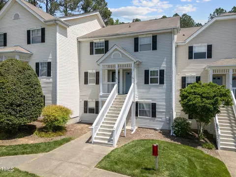 128 Schultz St, Chapel Hill, NC 27514