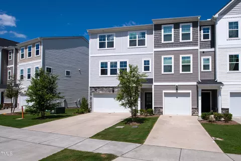 Exterior - 1032 Shoreside Dr, Durham, NC 27713 photo 2 of 3