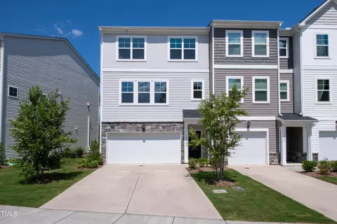 1032 Shoreside Dr, Durham, NC 27713