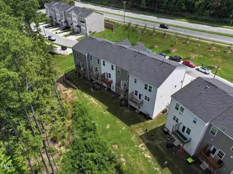 View/Area - 1032 Shoreside Dr, Durham, NC 27713 photo 3 of 4
