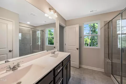 Bath - 1032 Shoreside Dr, Durham, NC 27713 photo 2 of 5