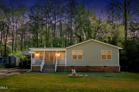 117 Red Bud Ct, Cary, NC 27513