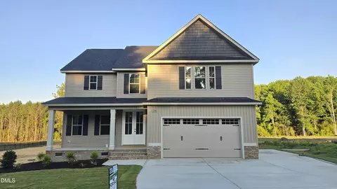 330 Freedom Ridge Dr, Smithfield, NC 27577