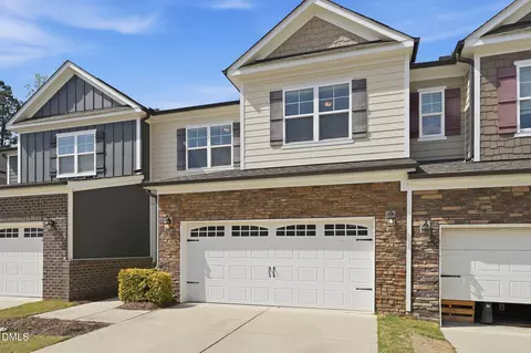 946 Haybeck Ln, Apex, NC 27523