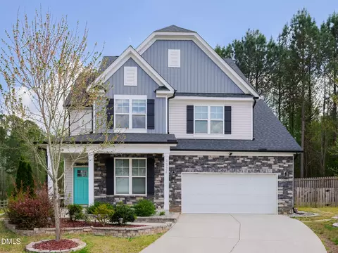 832 Logan Meadow Ct, Fuquay Varina, NC 27526