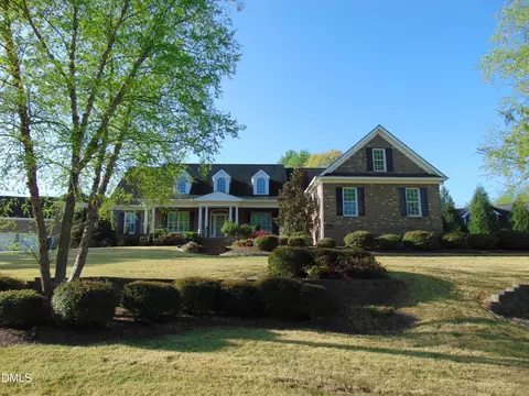 916 Cambridge Dr, Rocky Mount, NC 27804