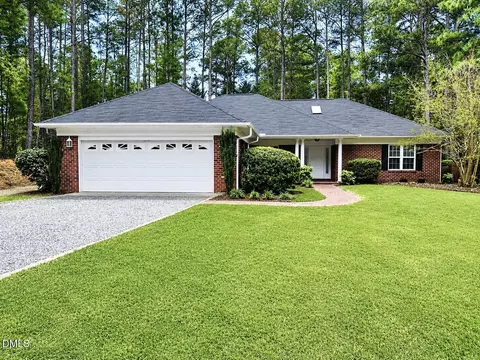 2 Winding Trl, Whispering Pines, NC 28327