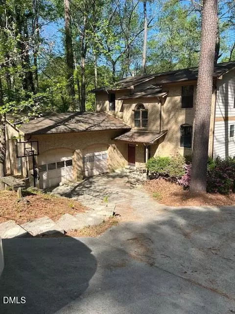 8 Shropshire Pl, Durham, NC 27707