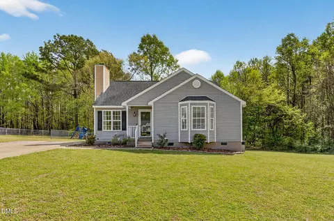 113 N Valley Dr, Louisburg, NC 27549