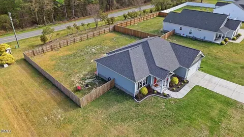 3046 Marion Heights Dr, Kinston, NC 28504