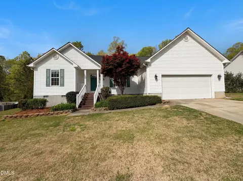 2037 Fairview Ln, Sanford, NC 27330