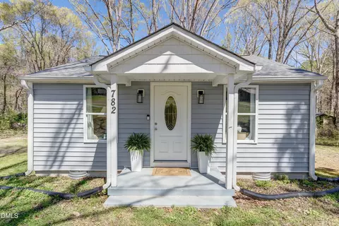 782 Mount Ararat Rd, Clarksville, VA 23927
