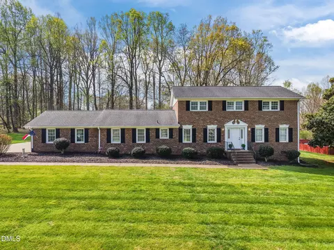 112 E Laramie Dr, Mebane, NC 27302