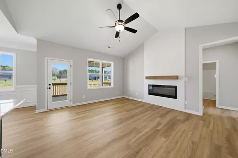 Living - 9278 Bear Run Ln, Middlesex, NC 27557 photo 2 of 3