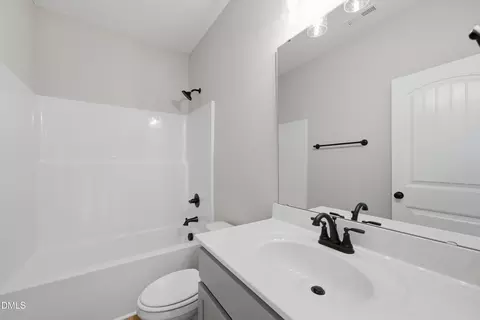 Bath - 9278 Bear Run Ln, Middlesex, NC 27557 photo 3 of 3