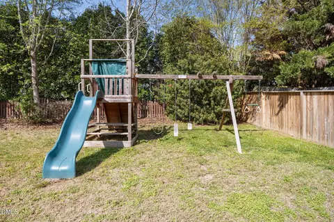 Exterior - 9049 Linslade Way, Wake Forest, NC 27587 photo 13 of 15