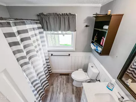 Bath - 986 N Chavis Rd, Kittrell, NC 27544 photo 5 of 6