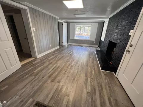 Living - 986 N Chavis Rd, Kittrell, NC 27544 photo 8 of 13