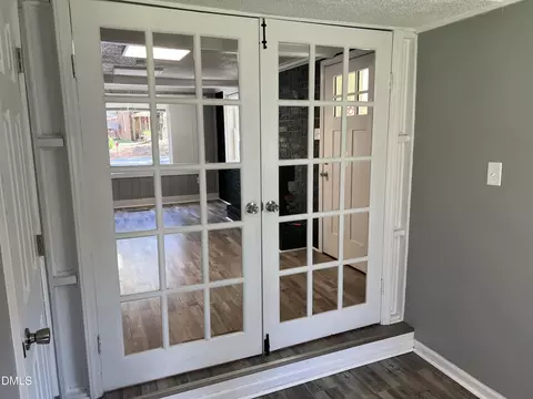 Entry Way - 986 N Chavis Rd, Kittrell, NC 27544 photo 6 of 7